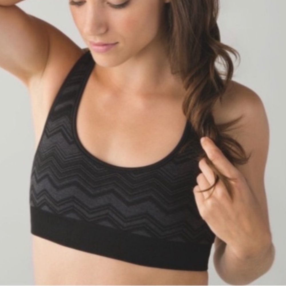 LULULEMON 🍋 ebb and flow chevron racer back reversible sports bra | Sz 4 6 small